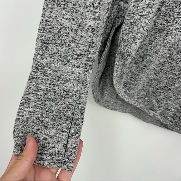 Athleta Heathered Grey Long Sleeve Top - Picture 3 of 3